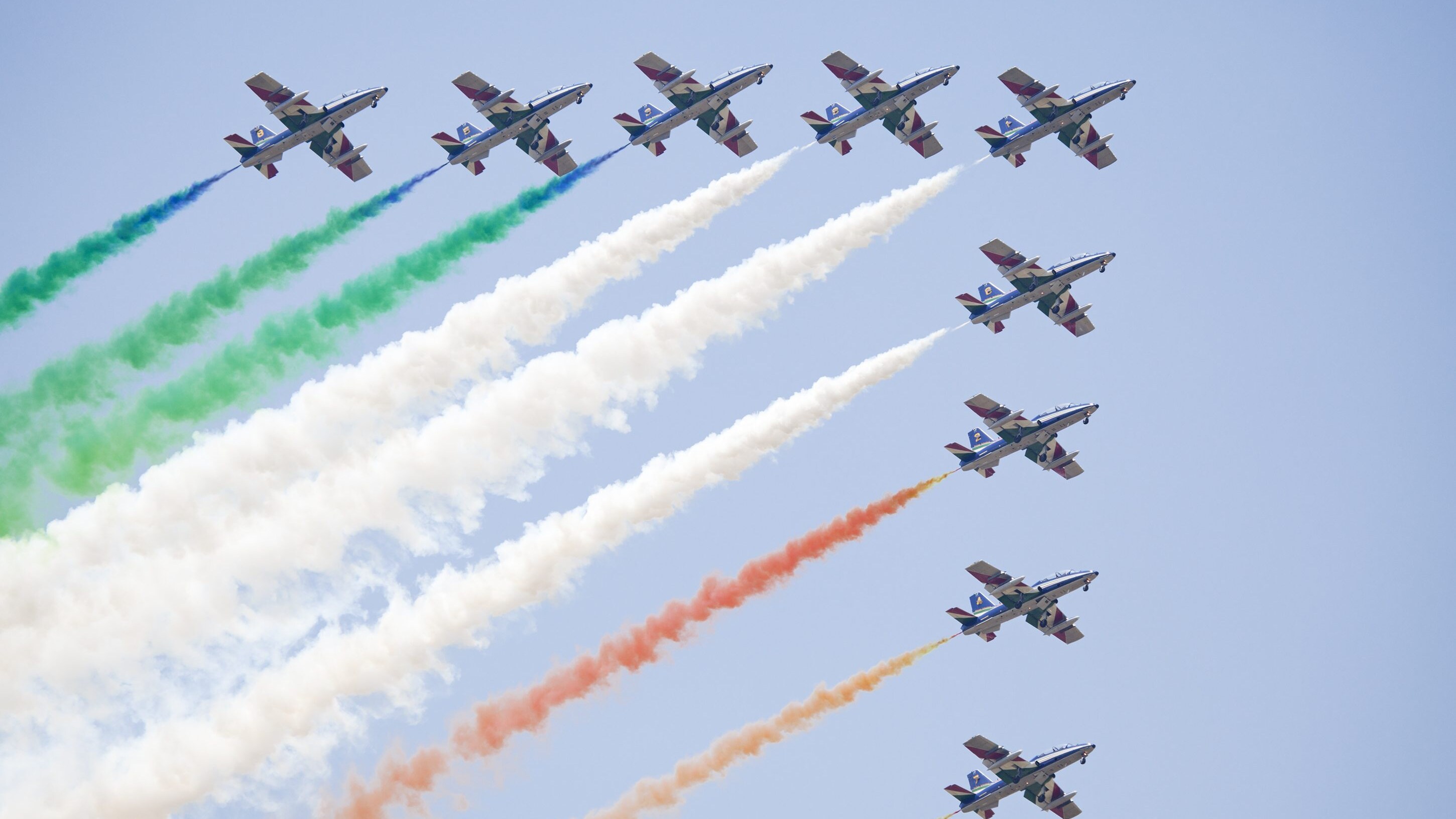 frecce-tricolori-italia-aeronautica-militare
