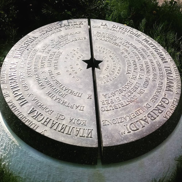 Monumento in memoria dei partigiani italiani in Montenegro (credit partigianiditalia.cultura.gov)