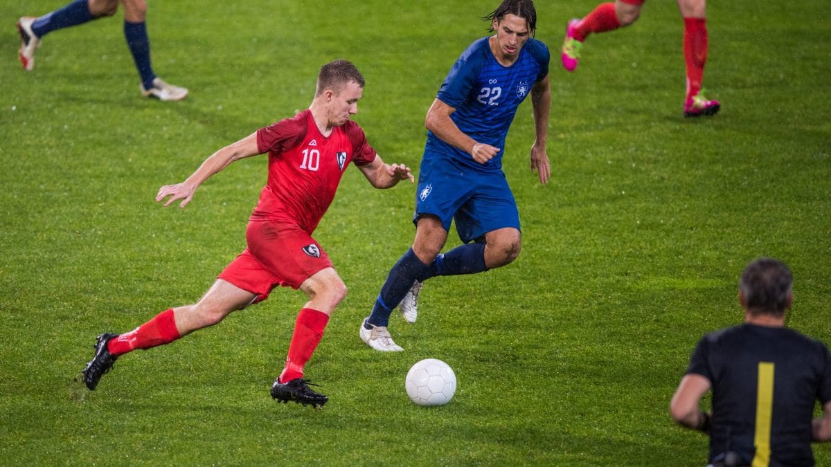 quanto corre un calciatore