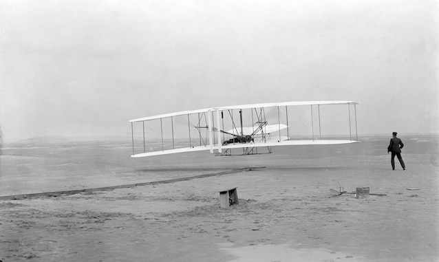 Il Flyer dei fratelli Wright (credit Wikimedia Commons)