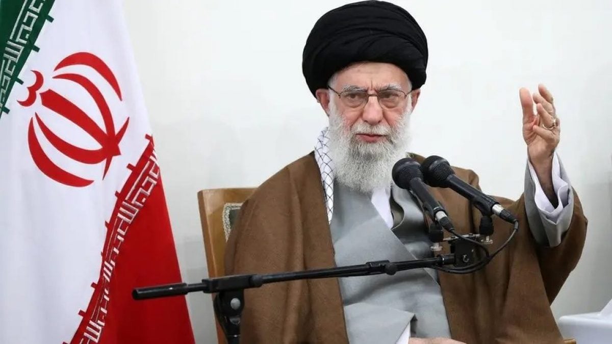 Khamenei copertina copia