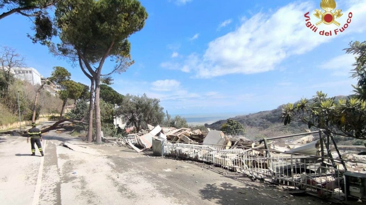 frana-silvi-crollo-edificio