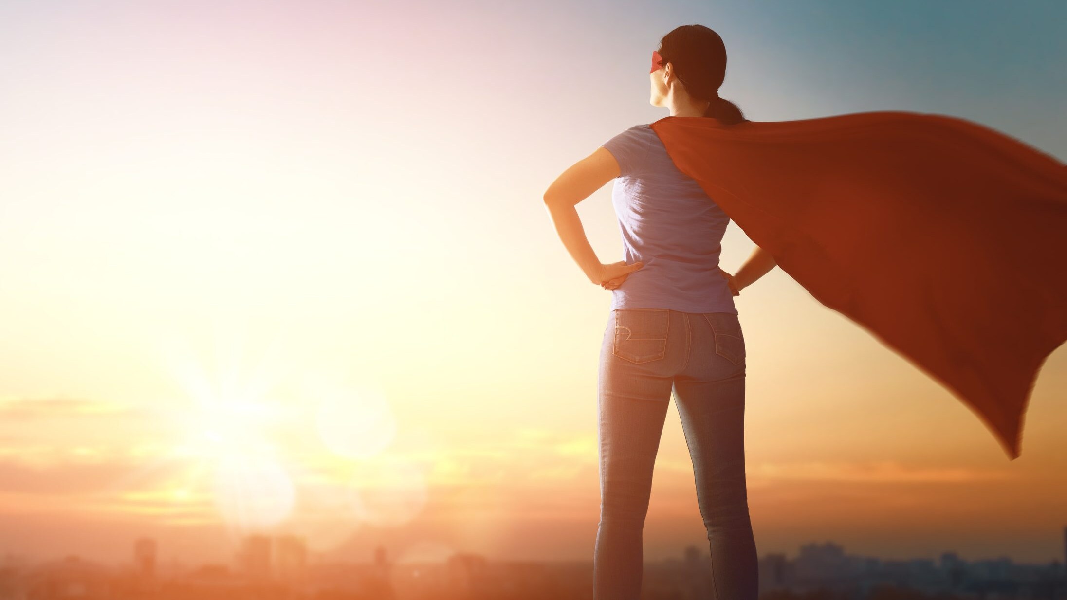 La “power pose” non funziona, ma una postura corretta ha effetti positivi sull’autostima: gli studi