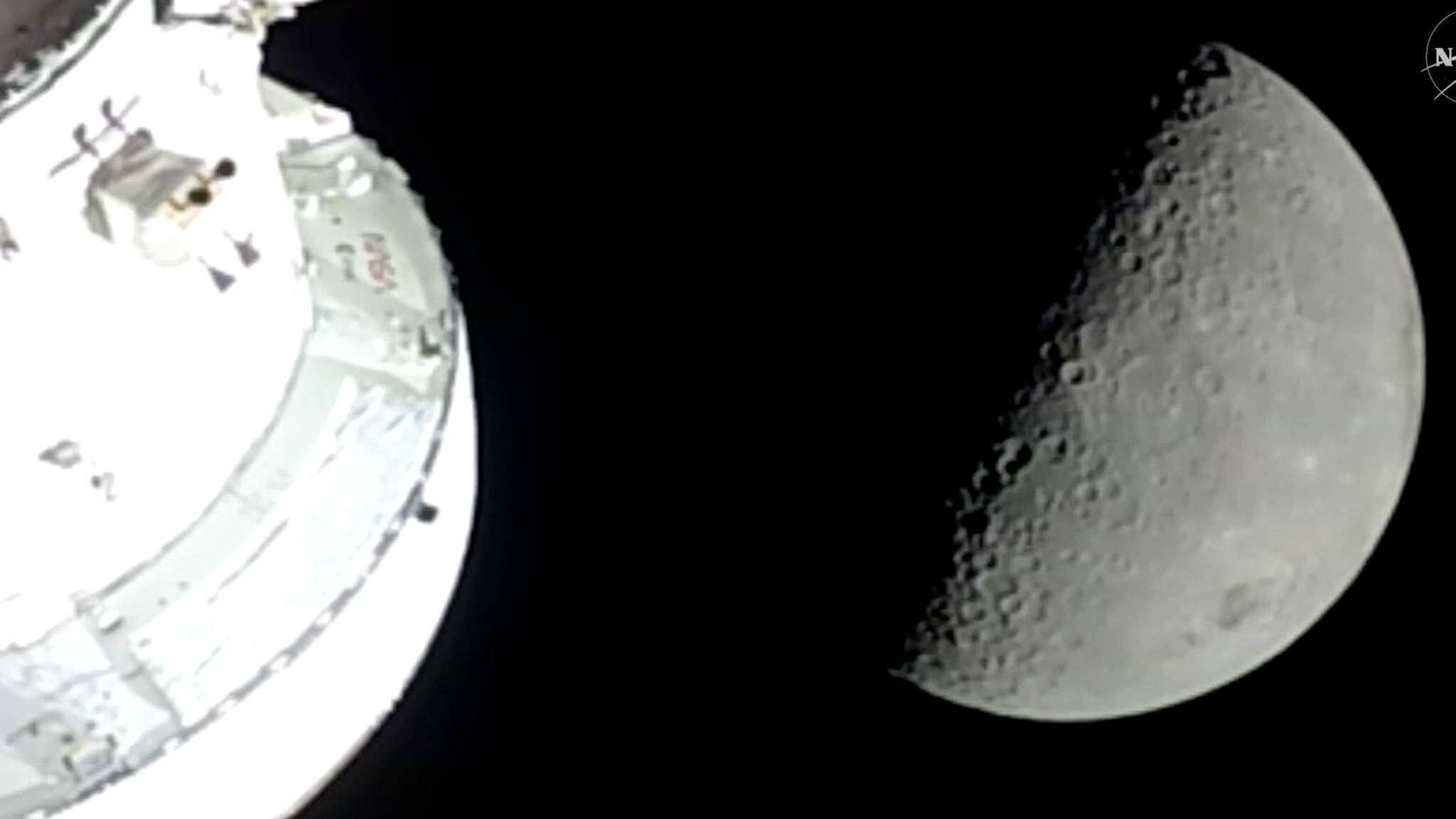 Artemis II completa il flyby del lato nascosto della Luna: record di distanza dalla Terra per gli astronauti