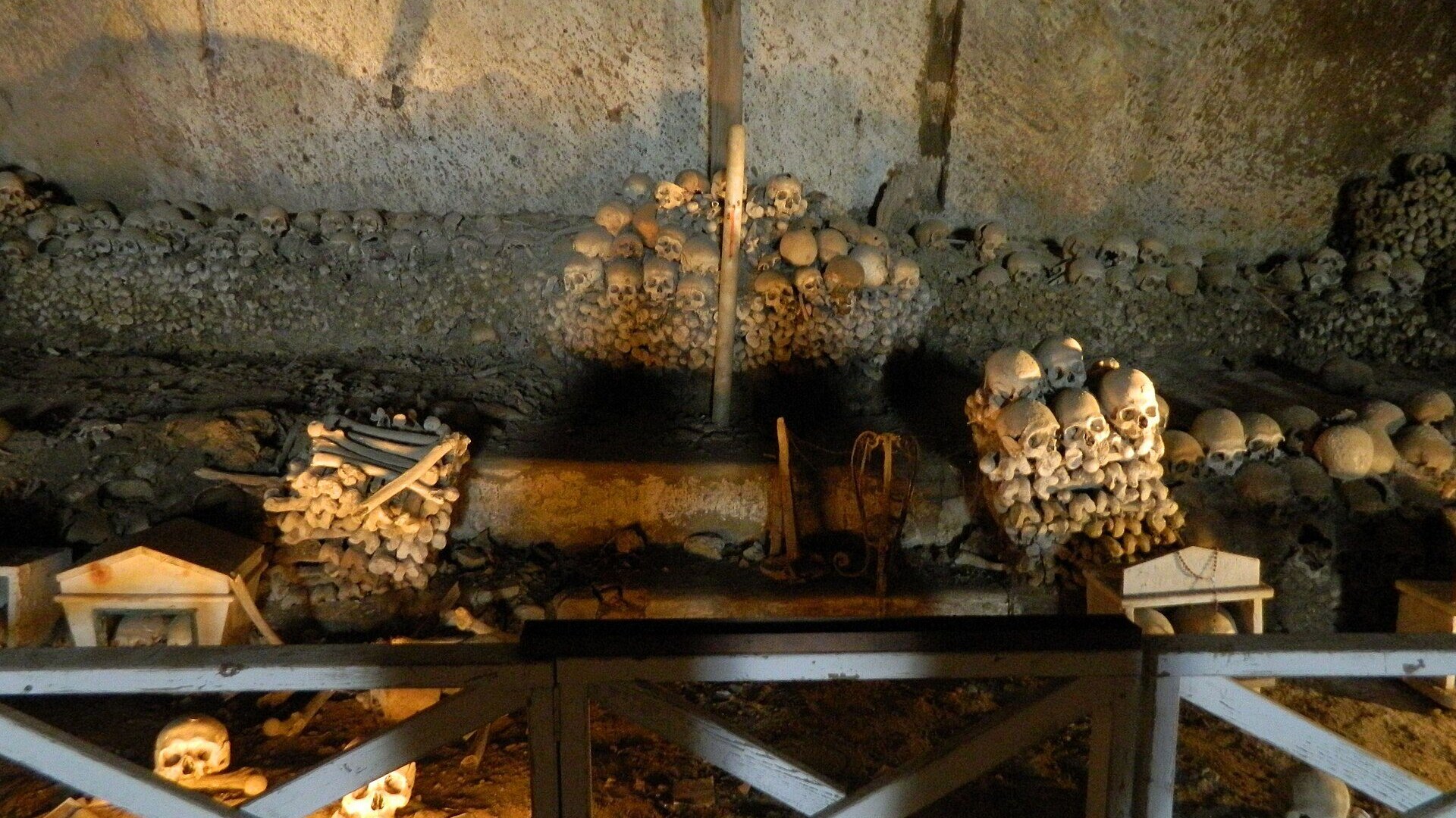 Cimitero fontanelle copertina