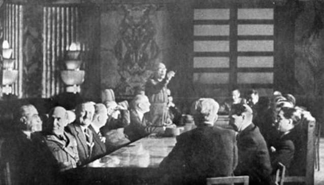 Riunione del Governo Badoglio II a Salerno (wikimedia commons)