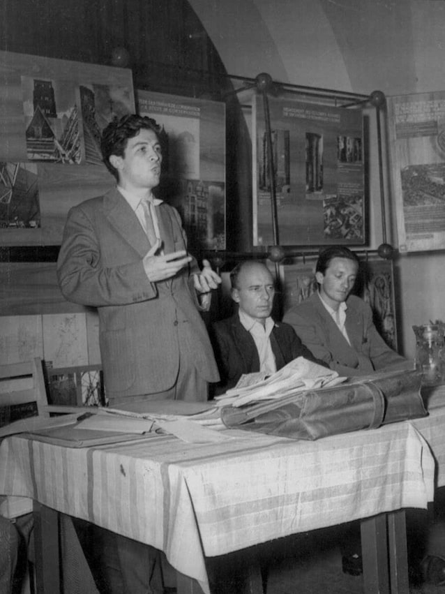 Giovane dirigente nel 1950 (Wikimedia Commons)