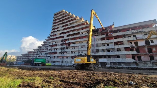 vela-rossa-scampia