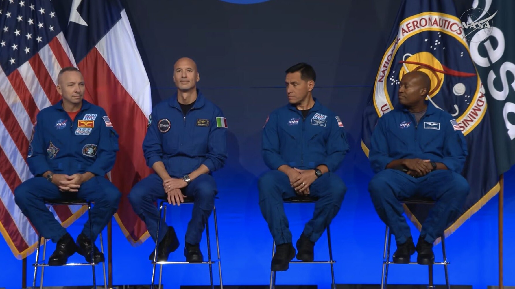 La NASA presenta l’equipaggio di Artemis III: Luca Parmitano sarà il pilota della missione