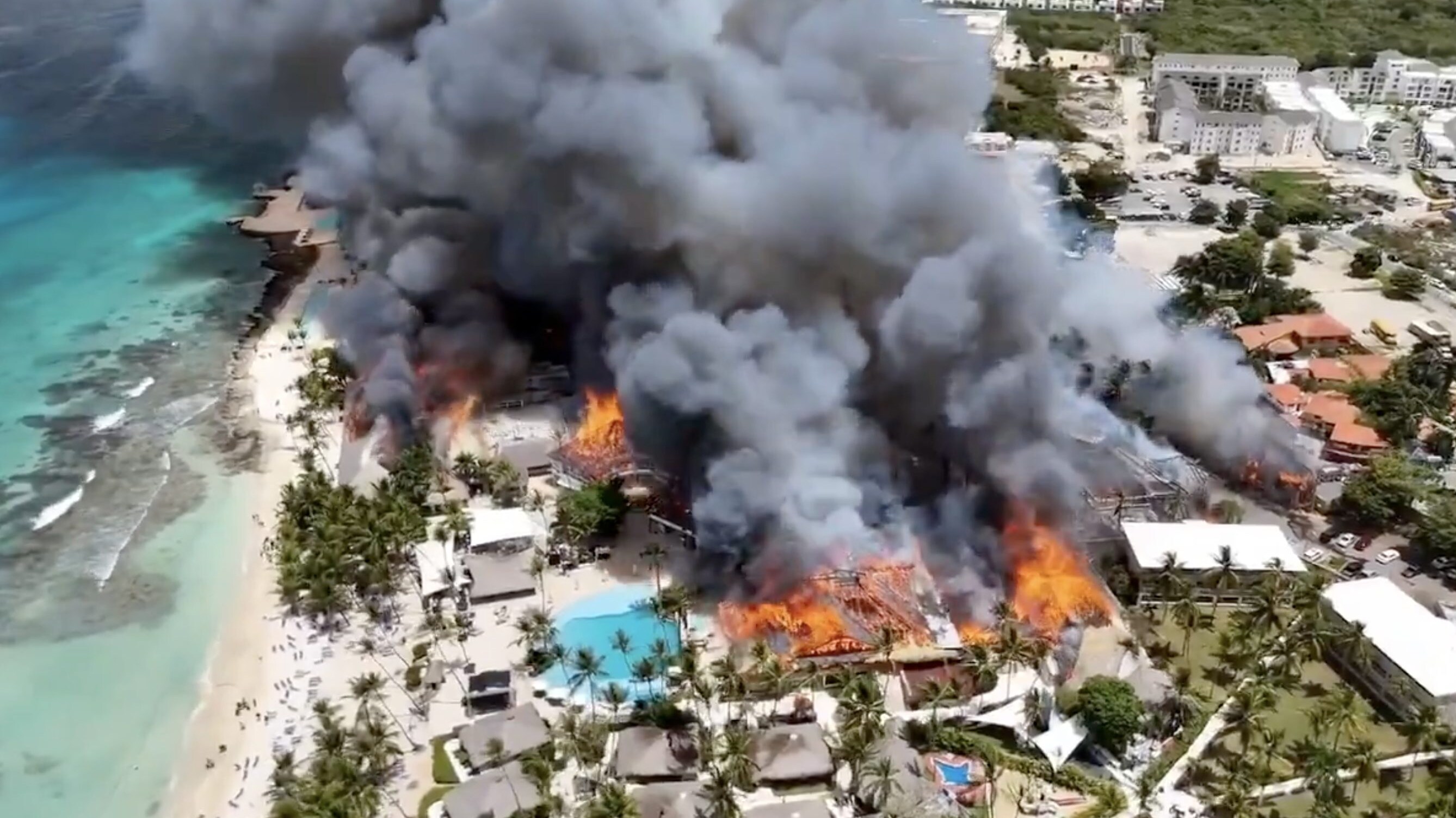 incendio-resort-repubblica-dominicana