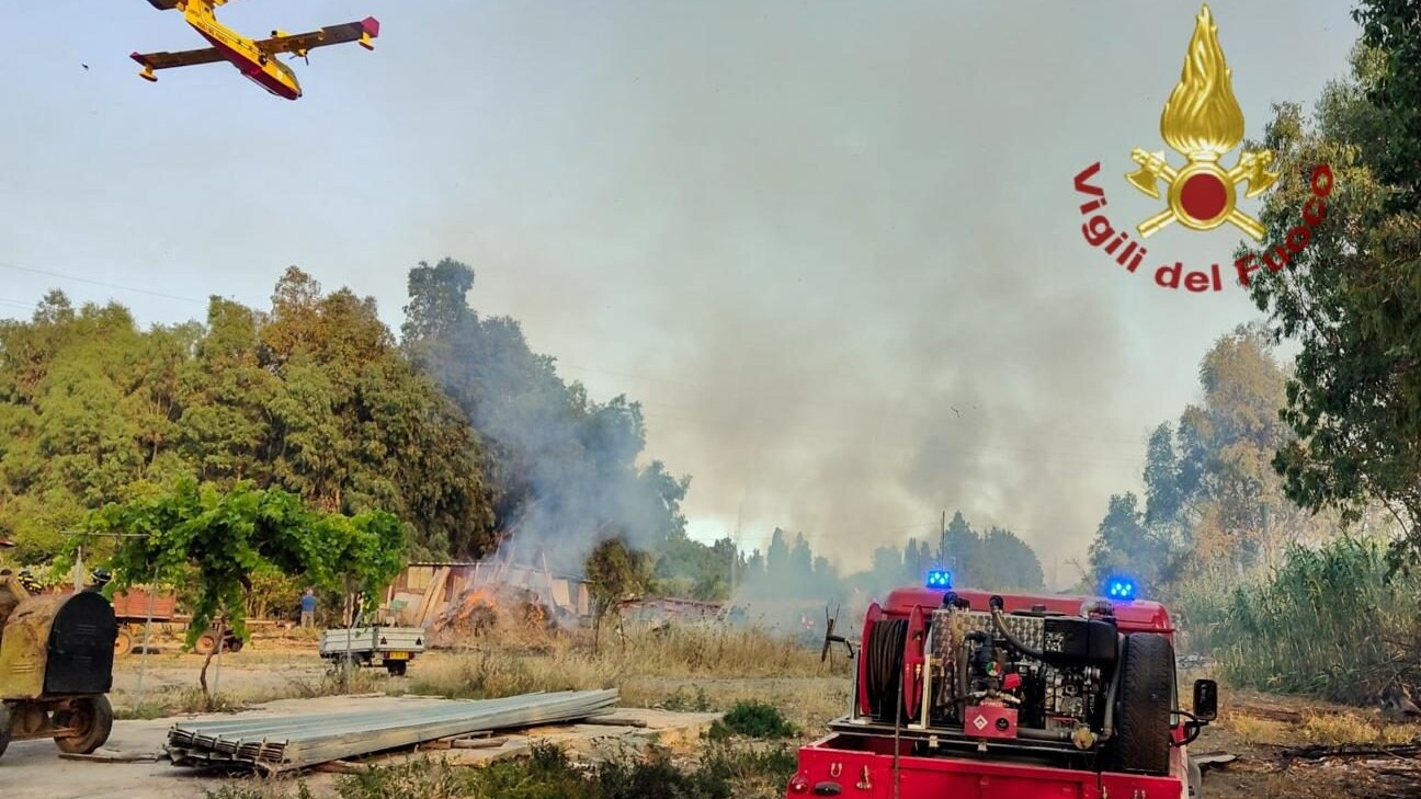 Campagna Antincendi Boschiva 2026-28- al via la convenzione triennale tra Vigili del Fuoco e Regione Sardegna_copertina_