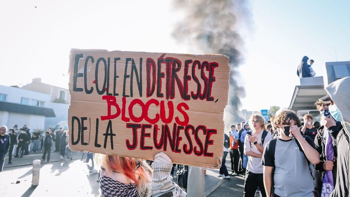 proteste giovani in francia